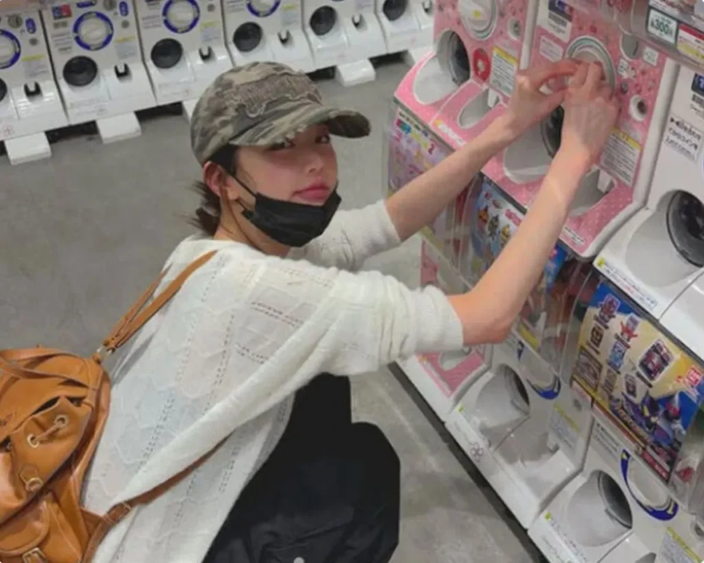 IVE’s Jang Won-young Glows in Barefaced Tokyo Getaway – Fans Swoon Over Her Natural Beauty
