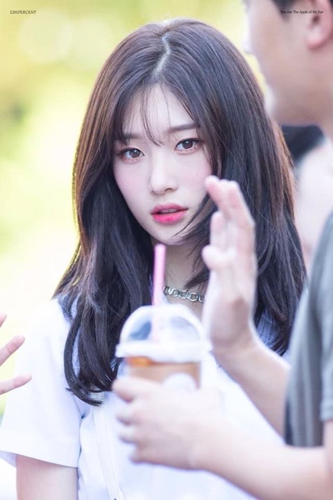 Jung Chaeyeon Praised for Natural Look Despite Plastic Surgery Rumors