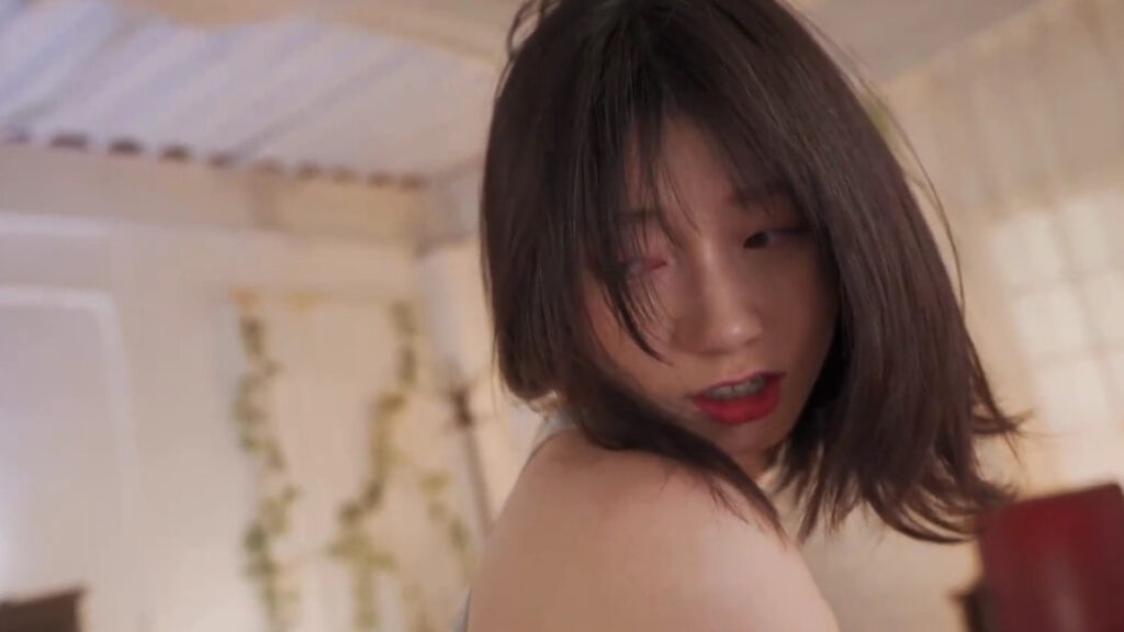 Seto Kanna Shines with Friends in SONE 912