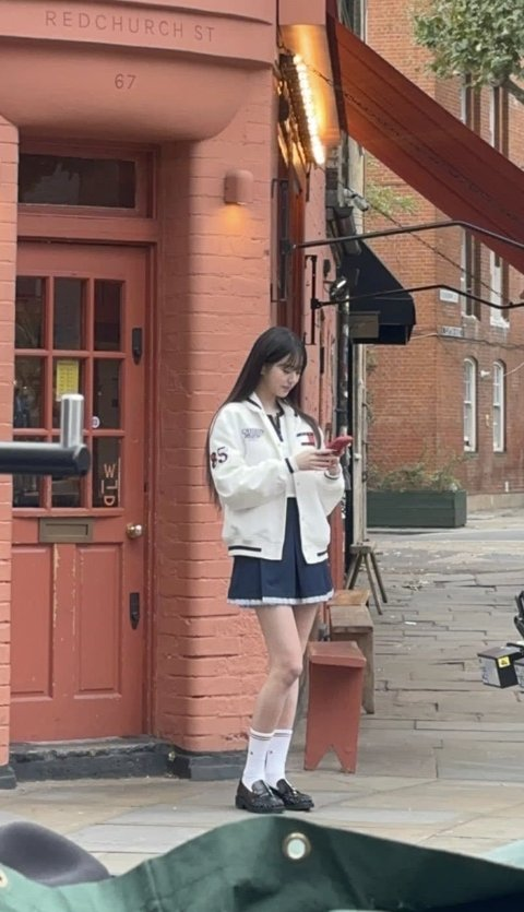 Jang Wonyoung Shines in London While Filming New Tommy Hilfiger Ad