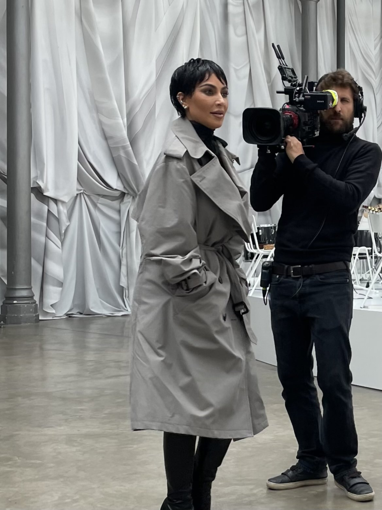Kim Kardashian Debuts Chic Short Haircut