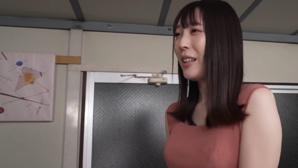 Shizuha Takimoto Goes Undercover as a Secretary in Thrilling New Role