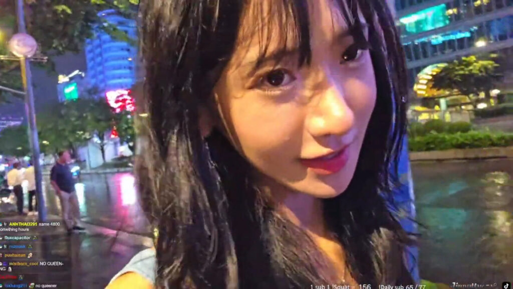 Jinnytty Reacts to Viewer’s “Most Watched Streamer” Claim