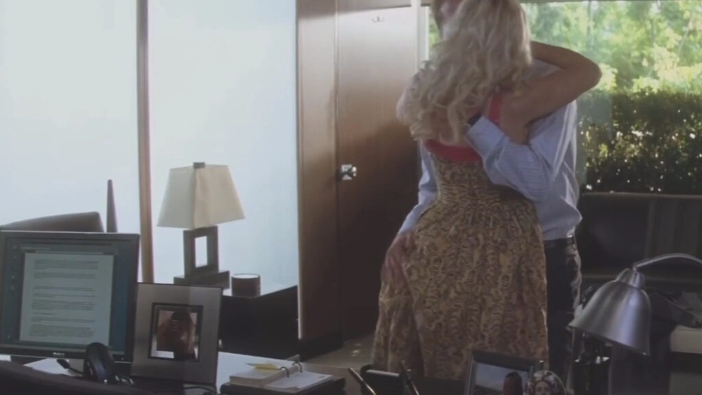 Scarlett Johansson in He’s Just Not That Into You