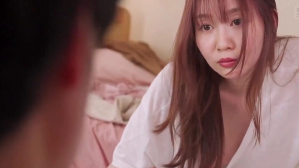 Aika Yumeno Enjoys a Relaxing Weekend With Close Friend