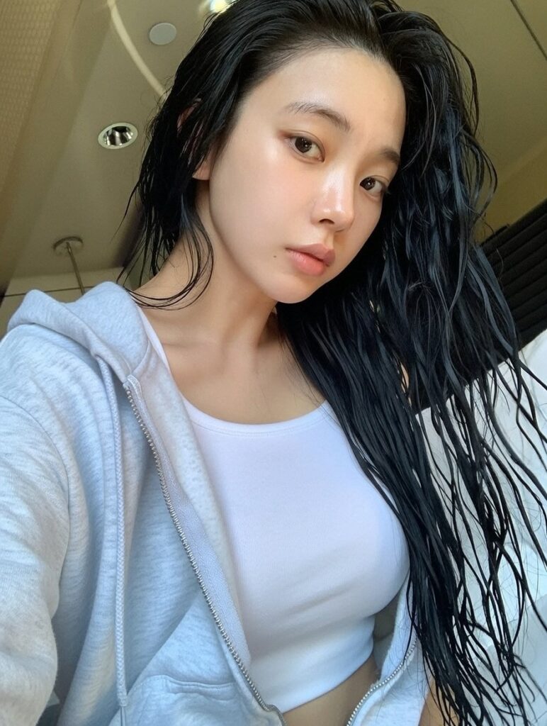 aespa Karina Stuns Fans With Casual Beauty in New Instagram Post