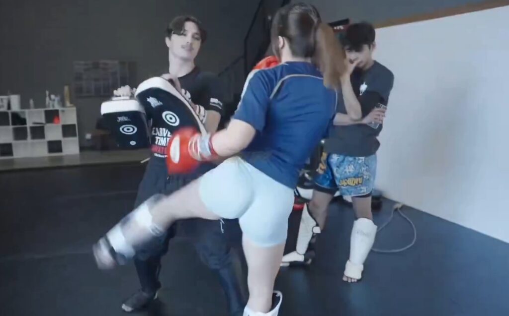 Twitch Streamer Syanne Shows Impressive Skills in Muay Thai