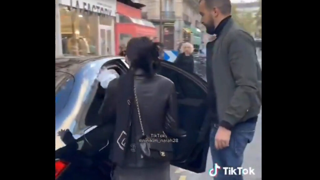 Jennie Faces Criticism After Department Store Encounter