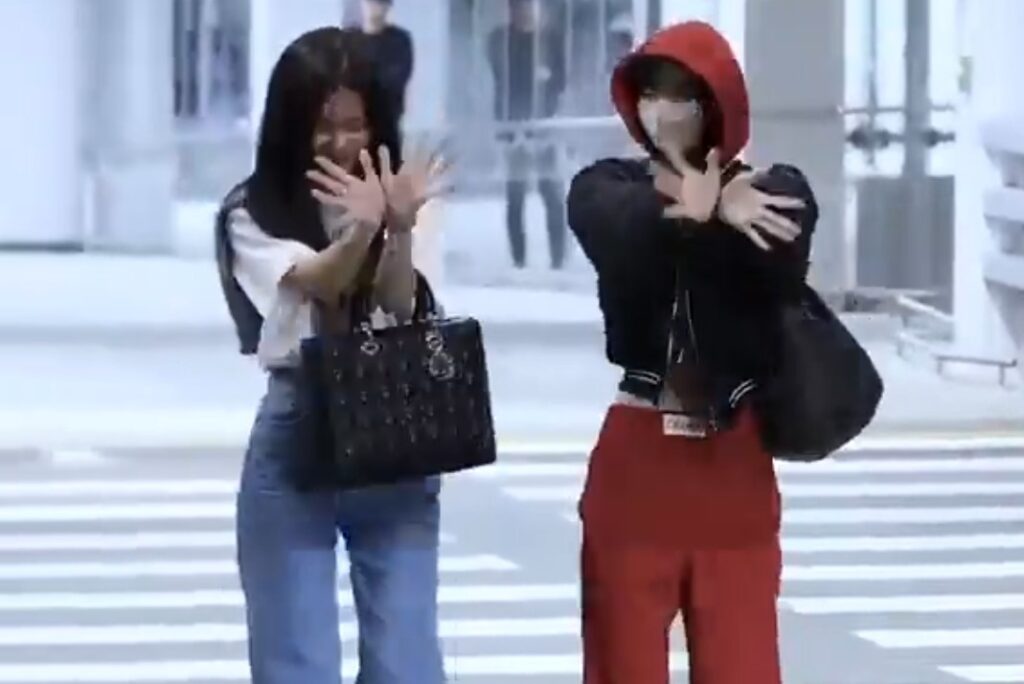 Lisa Shows Support for Jisoo With Airport Dance Moment