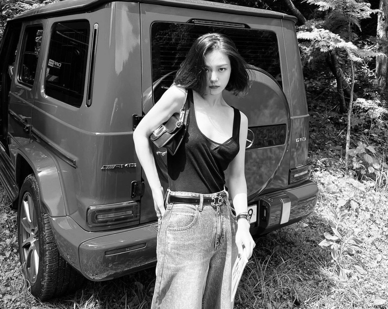 Actress Go Min Si Sparks Buzz With Mystery Man Photo—But the Truth Surprises Fans