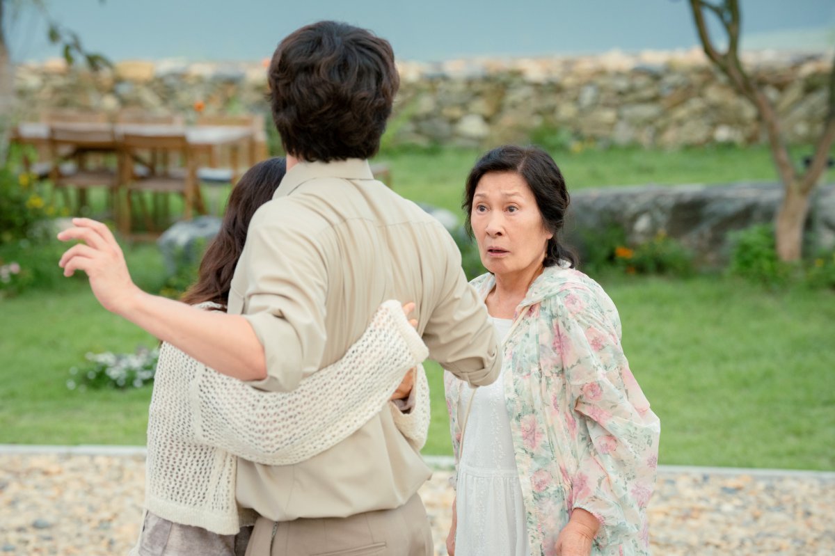 “Heavenly Ever After” Premieres To Strong Ratings As “Resident Playbook” Rises To New High