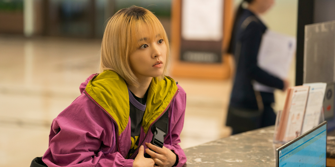 Park Bo Young Transforms Into Polar-Opposite Twins in Teaser for tvN’s “Our Unwritten Seoul”