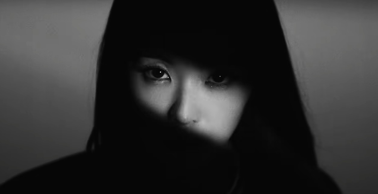 Irene & Seulgi Return With New Album ‘TILT’ and Asia Tour