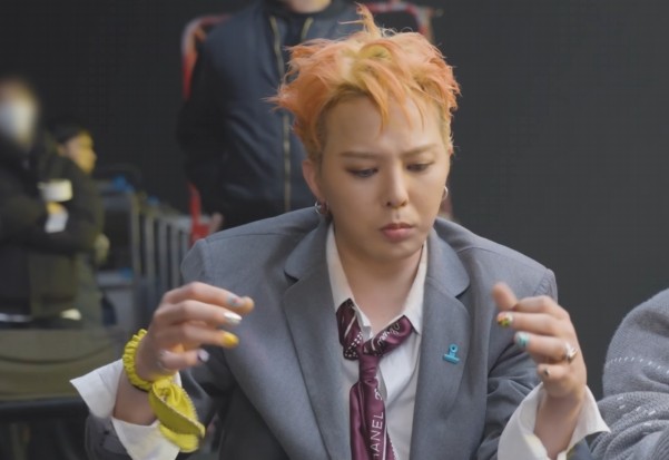 G-Dragon Sana Dating Denial Clarifies Concert Tag Controversy