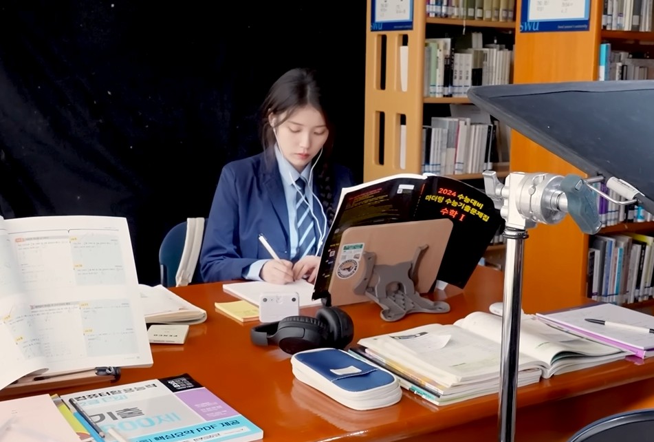 IU Shines in ‘Flower Bookmark 3’ and ‘Fool Me Once’