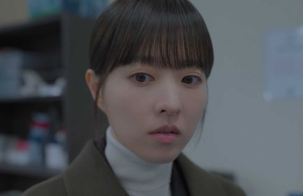 Our Unwritten Seoul Ep 9 Recap: Twin Swap & Scandal