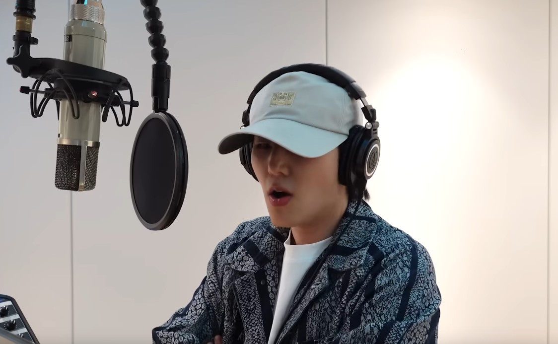 HAHA Sunny Day Feat. Young K: Studio Behind Story