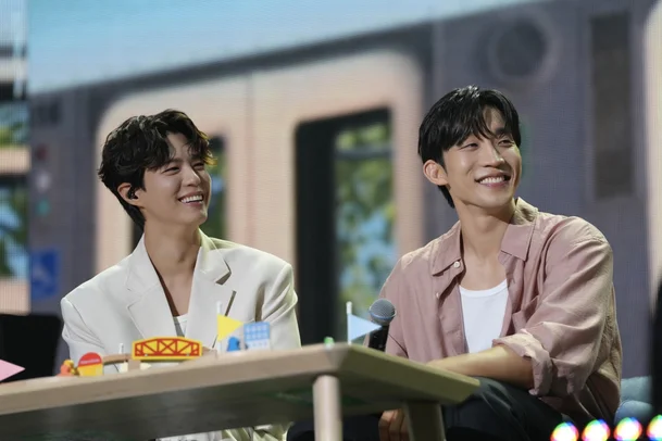 Park Bo Gum’s 2025 Yokohama Fan Meeting Draws 20,000 Fans