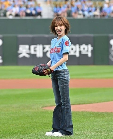 Wendy Hip Pads Debate: What It Really Says About K-pop’s Beauty Standards