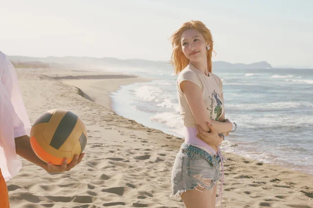 Joy’s “Love Splash!” Teasers Capture Romantic Summer Magic