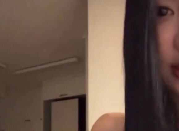 aespa Ningning Sparks Debate After Alcohol Bottles Seen on Stream