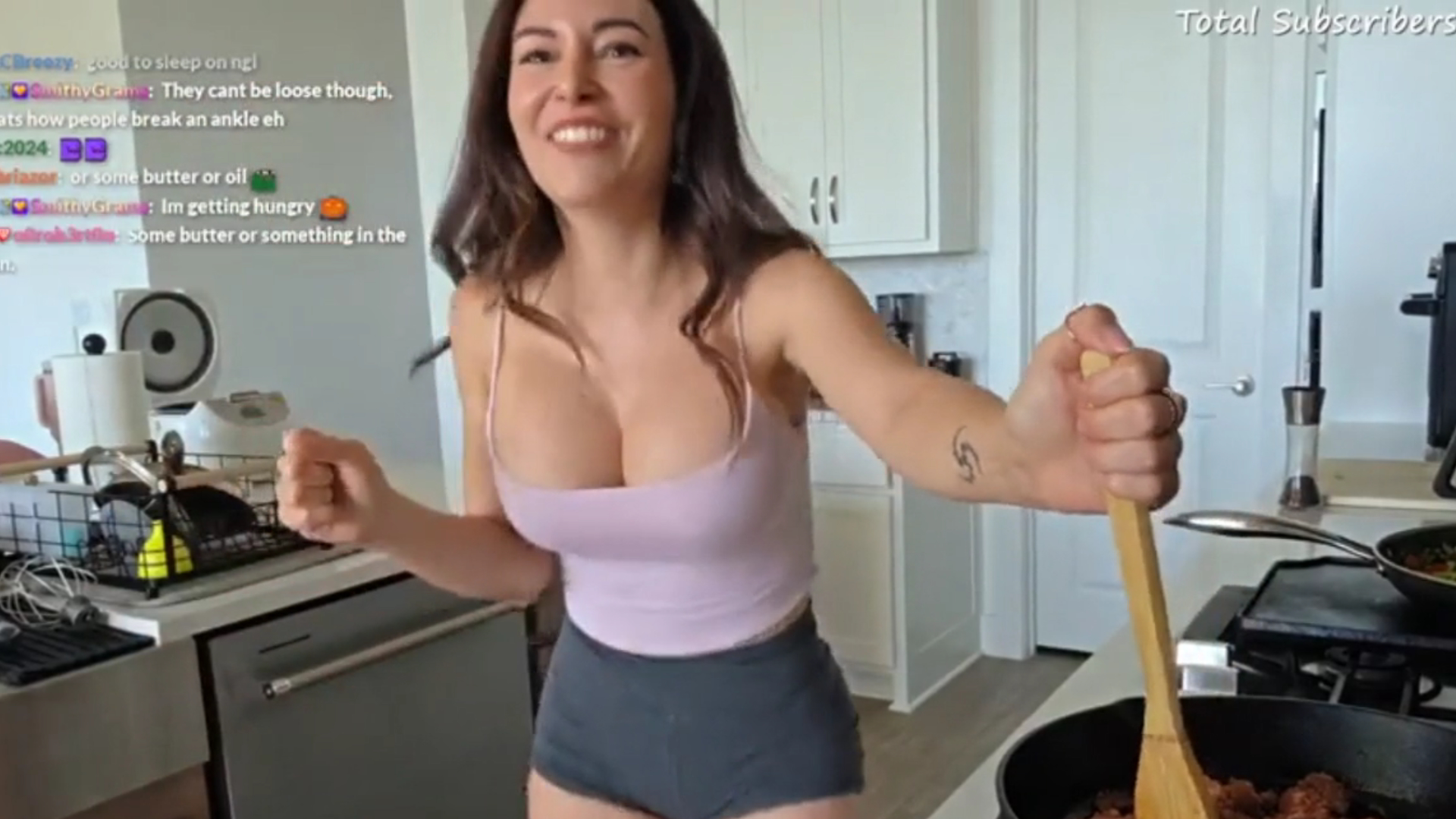 Alinity Shares Cozy Cooking Stream Before GTA V Gameplay