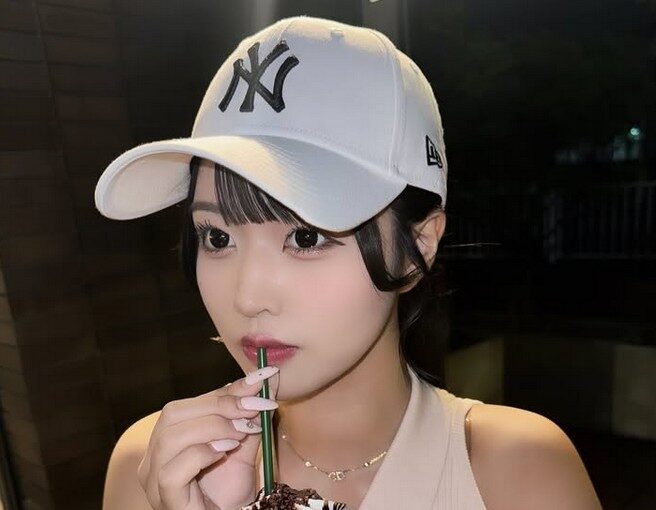 Miyuka Minami: Rising Gravure Idol and High School Star