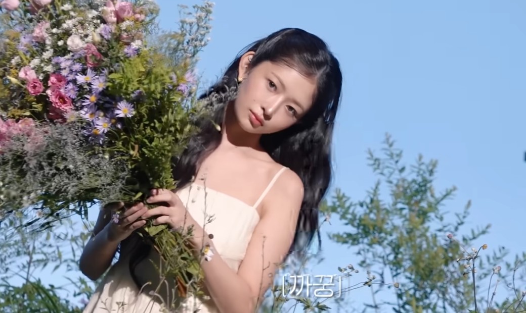 IVE’s Rei Shines in FULLY Photoshoot Behind the Scenes