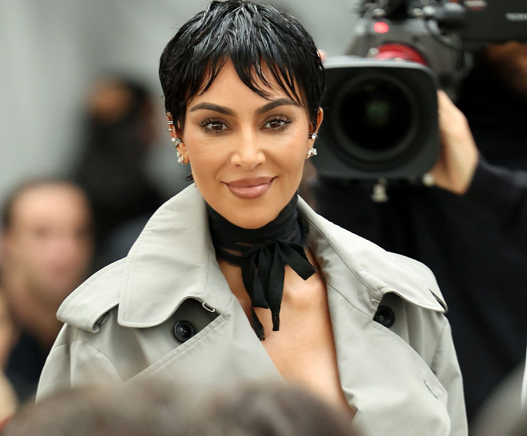 Kim Kardashian Debuts Chic Short Haircut