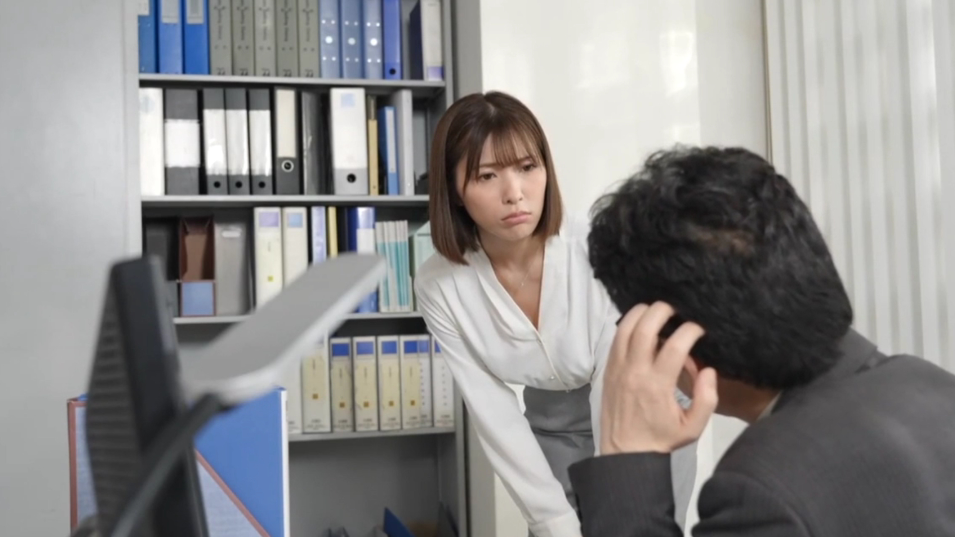 Mai Tsubasa Chemistry With Coworker in New Workplace