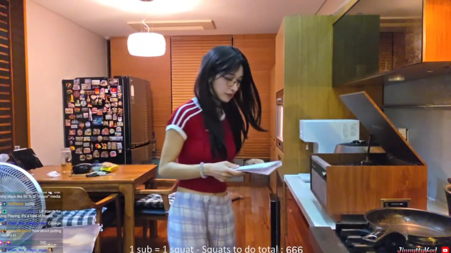 Jinnytty Sets Up a New Squat Challenge to Boost Twitch Subs