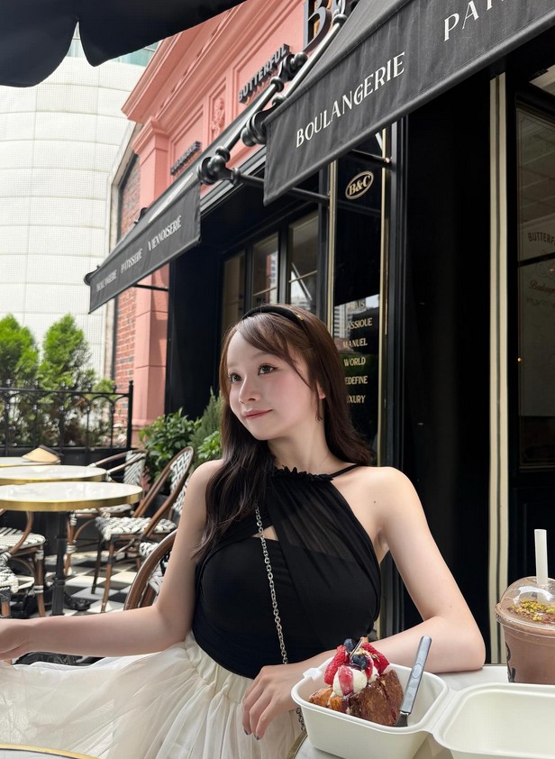 Miku Oshima’s Rise as Idol and Gravure Star