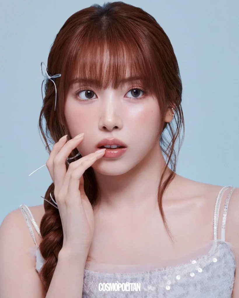 NMIXX Jiwoo Shines in Cosmopolitan Korea x irecipe December 2025 Preview