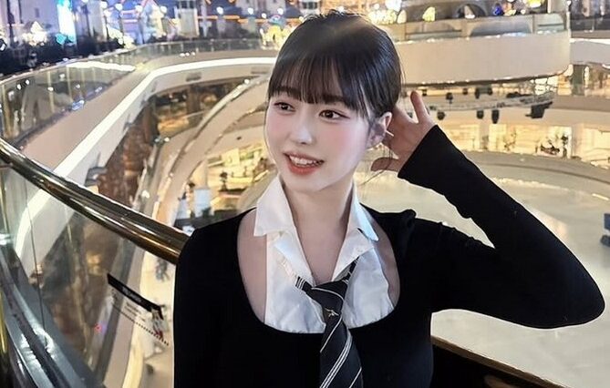 Sungeun Rising Streamer With Authentic Charm