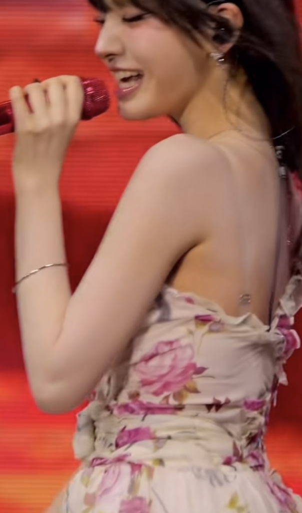 IVE Liz’s Recent Reels Spark Buzz Over Her Frequent Use of Tone-Up Cream