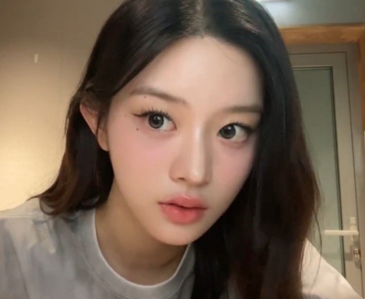 Illit Minju’s Visuals Are Underrated