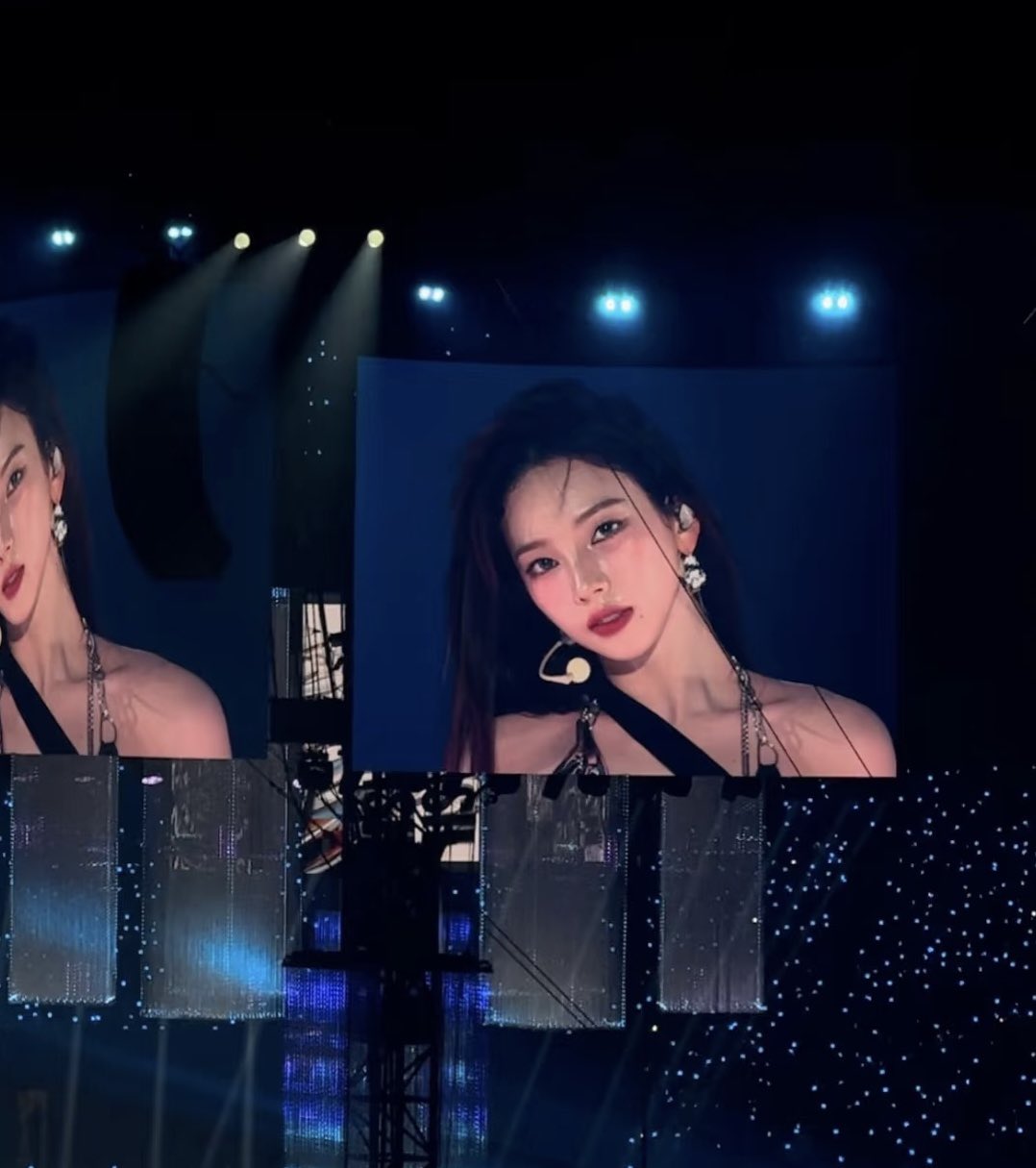 Karina’s Visuals Shock Fans on Aespa Concert Screen