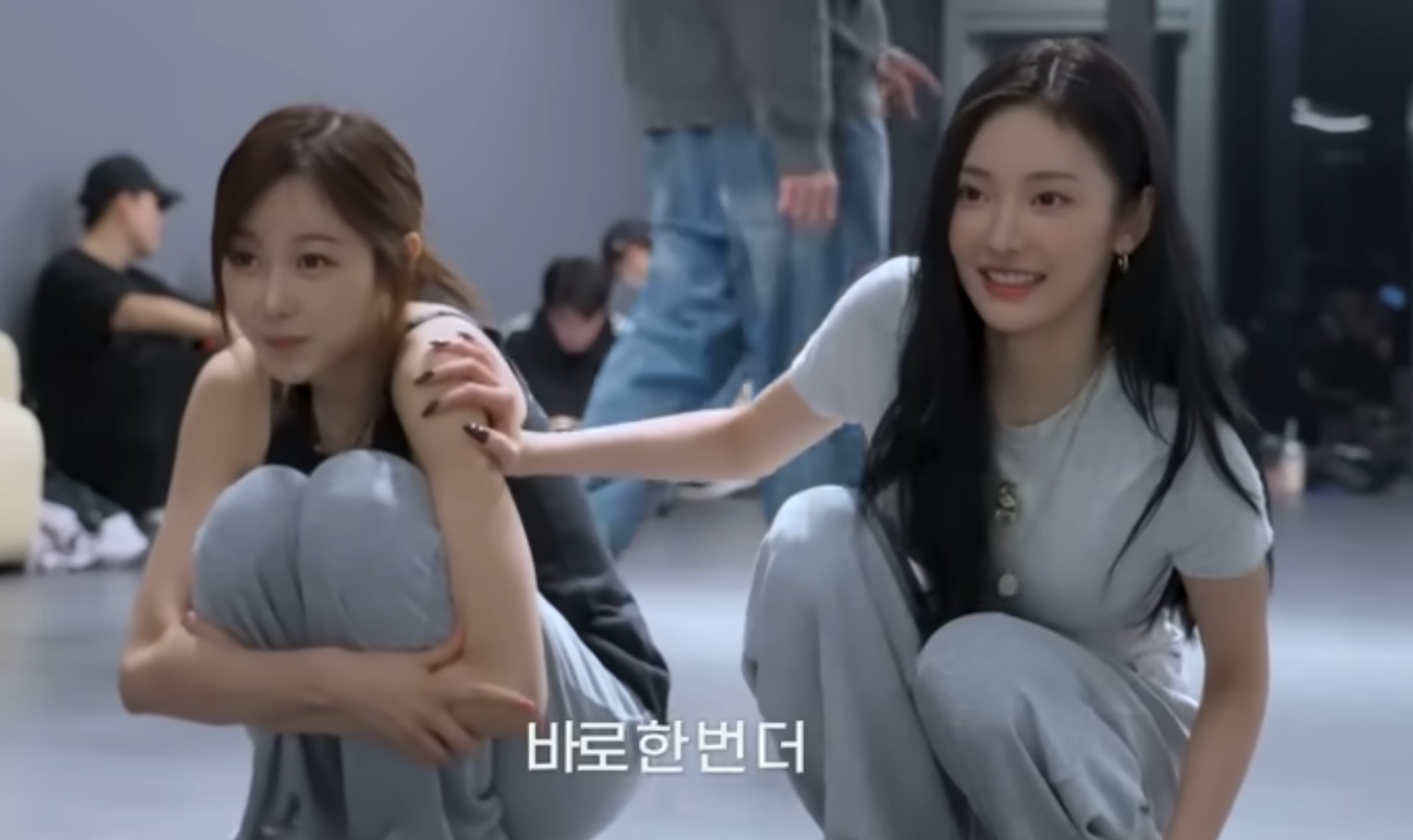 aespa Giselle Left Shocked by Ningning’s Core Strength During 2025 MAMA Practice