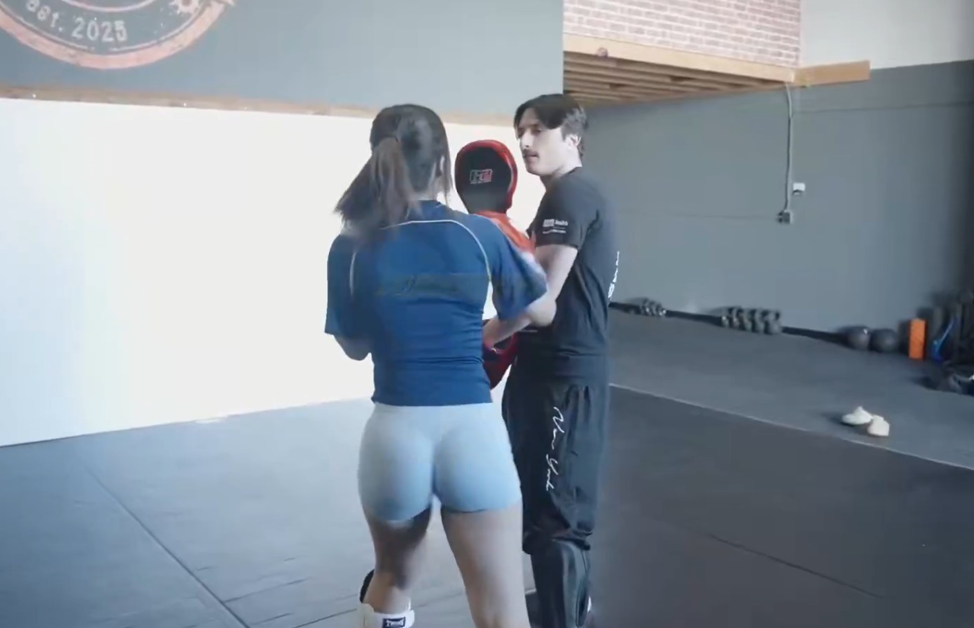 Twitch Streamer Syanne Shows Impressive Skills in Muay Thai