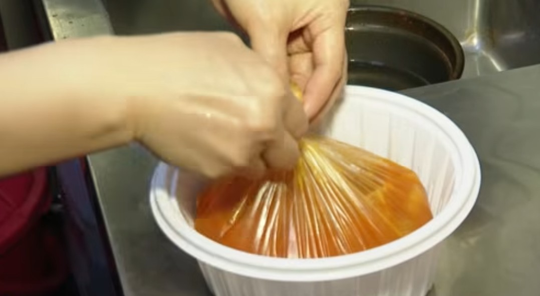 Rising Costs Push Young South Koreans to Take Multiple Jobs