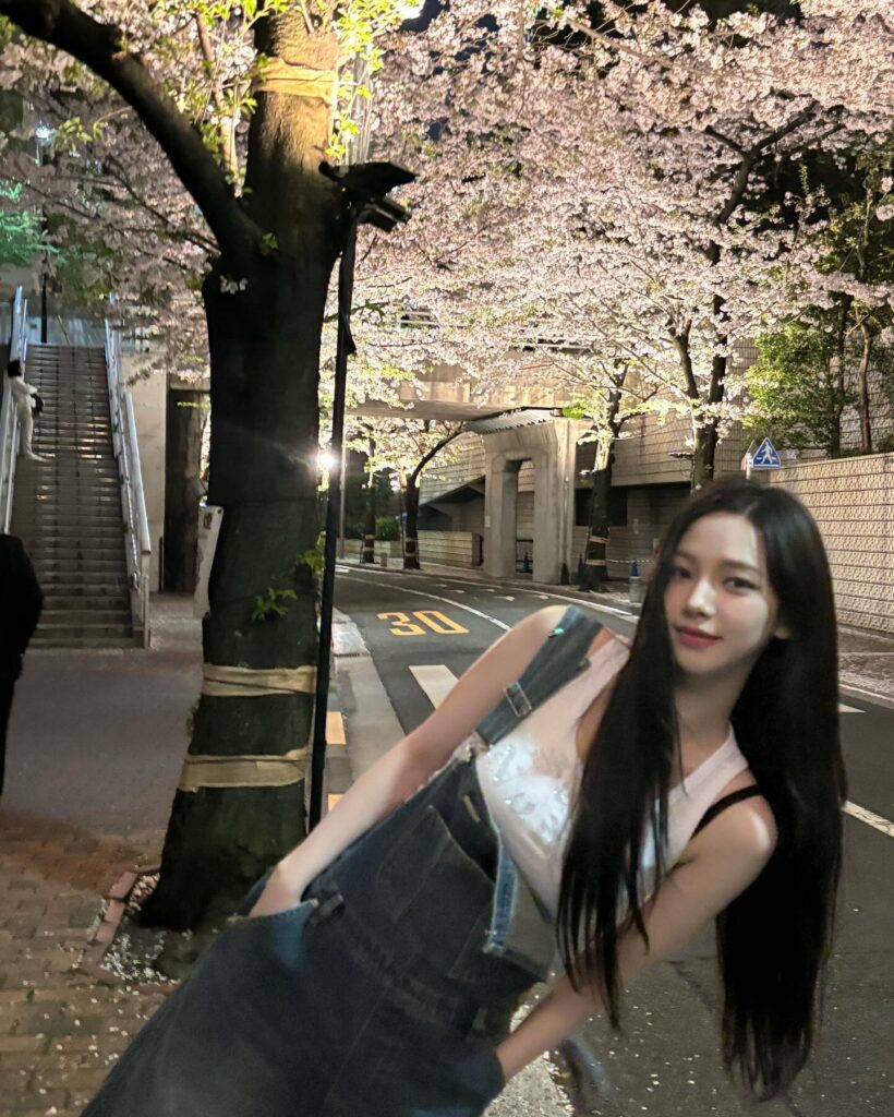 aespa Karina Enjoys Stylish Day Out