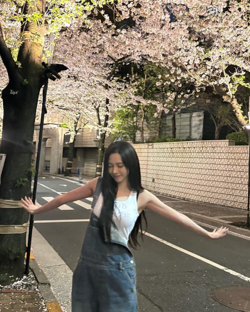 aespa Karina Enjoys Stylish Day Out