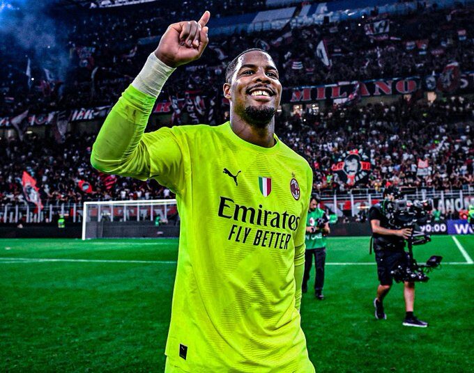 Mike Maignan Signs New AC Milan Deal Until 2031