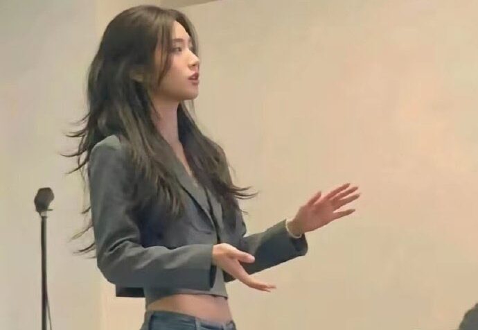 Slender Balanced Body Style Looks Good in Any Outfit